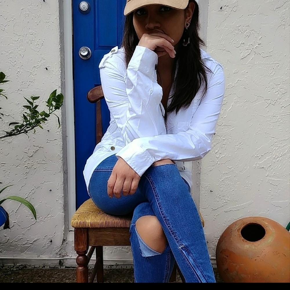 DISTRESSED DENIM JEANS - Picture 2 of 5